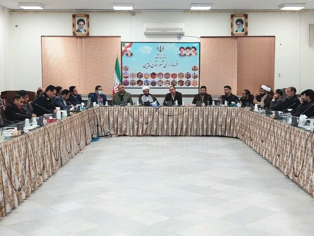 برنامه‌ های ابتکاری برای جذب نسل جدید به قطار انقلاب مد نظر باشد