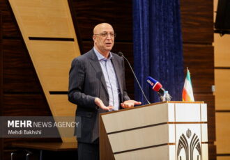 فروش نفت ظلم به آیندگان است