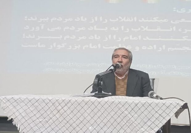 دشمن امروز از طریق جنگ شناختی در پی ضربه زدن به نظام است