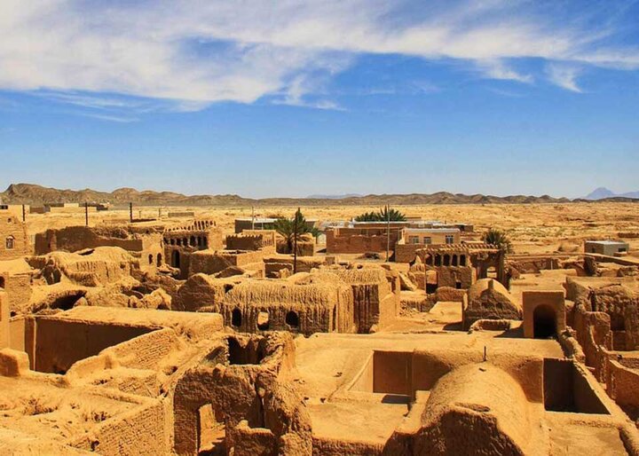 «بیاضه» در مسیر تخریب و نابودی/میراث دوستان برای مرمت اقدام کنند