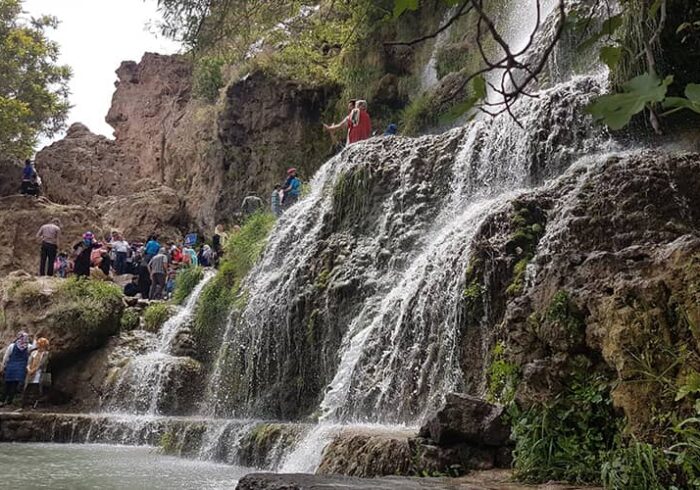 آبشار نیاسر در صدر بازدیدها از جاذبه های گردشگری توابع کاشان
