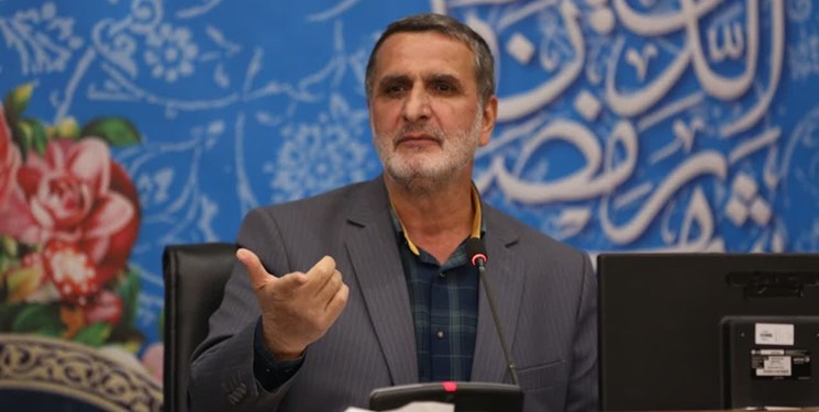 باید درب اتاق استاندار برای شنیدن انتقادات باز باشد