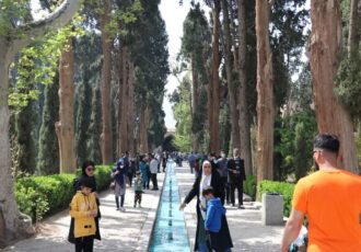 بازدید حدود۳۲ هزار گردشگر داخلی و خارجی از باغ فین کاشان