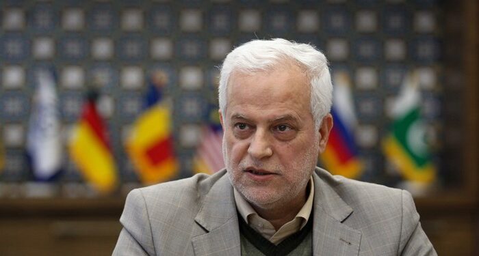نصب پنل‌های خورشیدی بر بام ۲ هزار منزل مسکونی