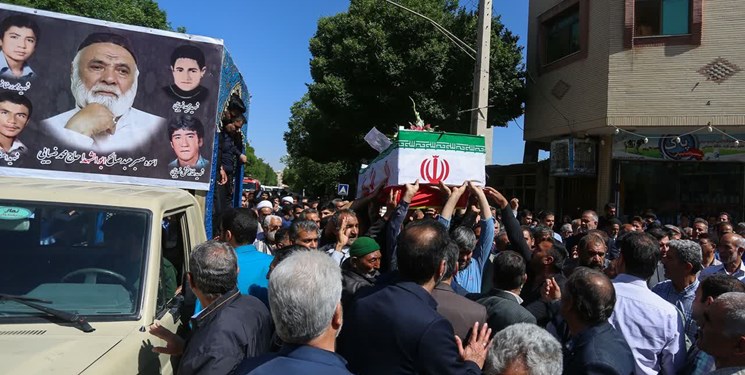 تشییع پدر شهیدان ضیایی در «مبارکه»