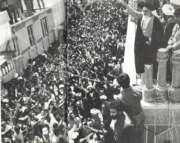 برپایی نمایشگاه «گنجینه» به مناسبت سالگرد ارتحال امام خمینی (ره)