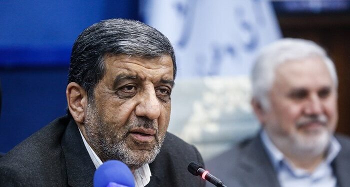 ضرغامی: هنرمندان صنایع دستی در کشور صاحب دارند