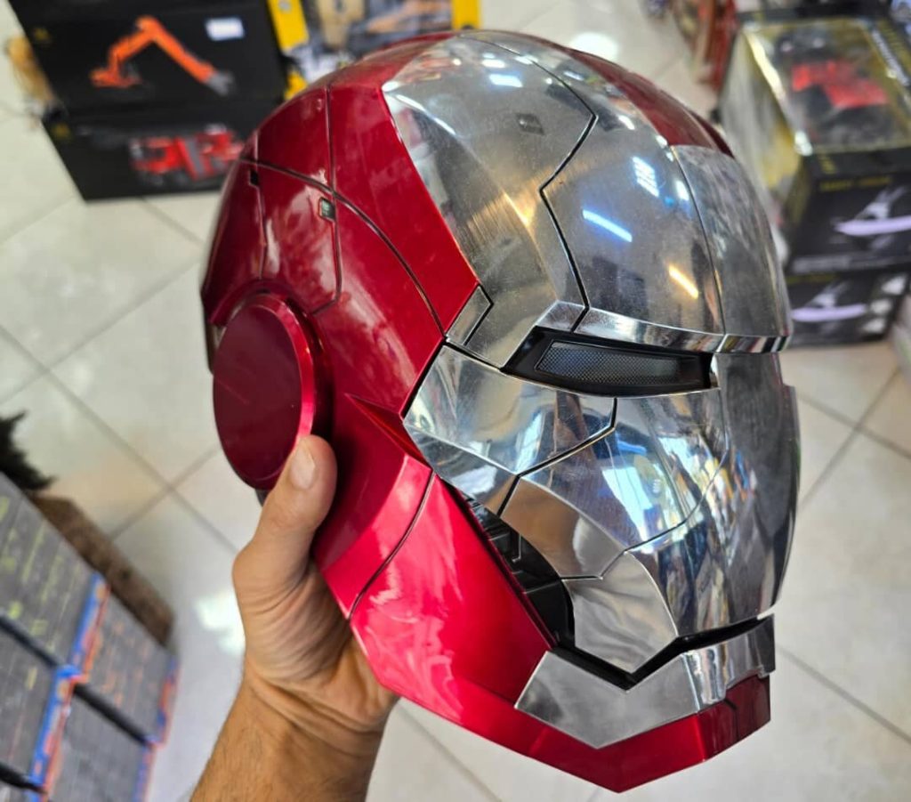 تب داغ زندگی با ماسک ابرقهرمانان